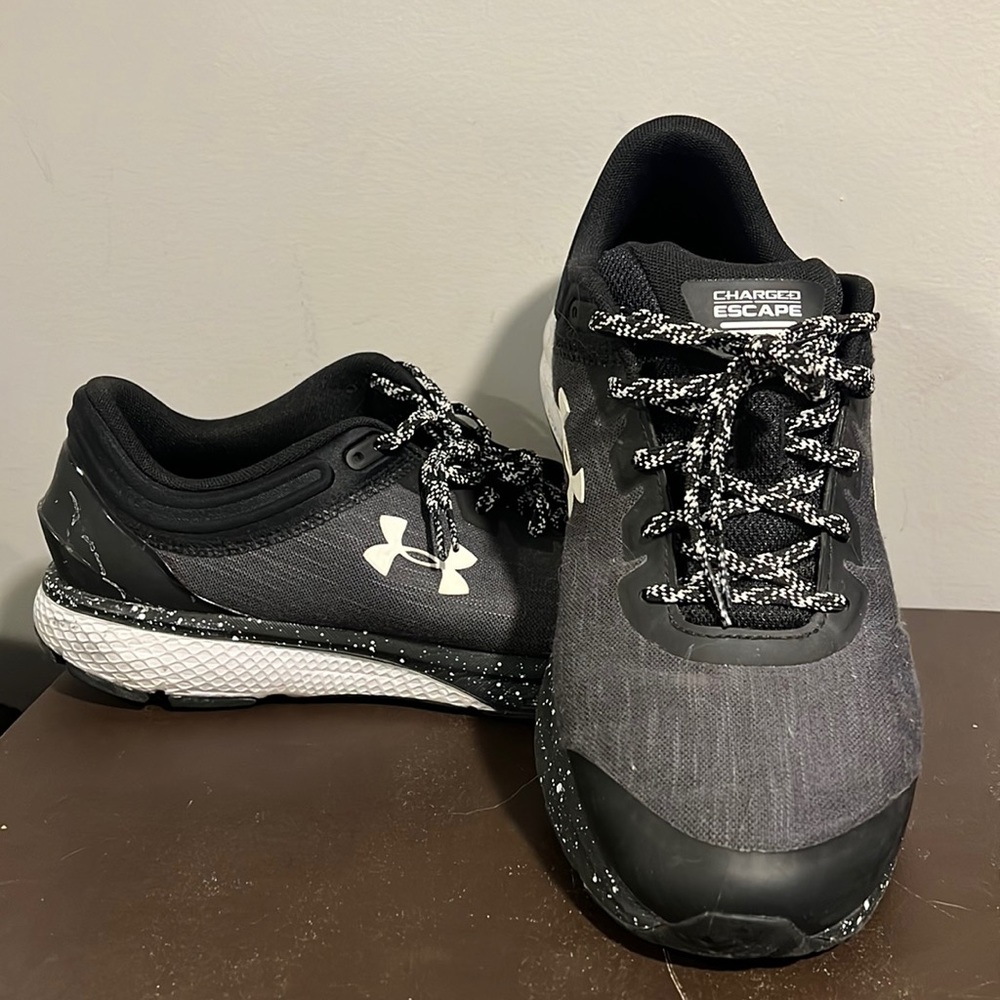 Under Armour Sneakers